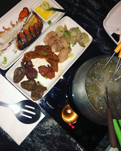 Photo of Mazati VIP Mediterranean Restaurant - 3880 Sherwood Dr #870, Sherwood Park, AB T8H 0Z9